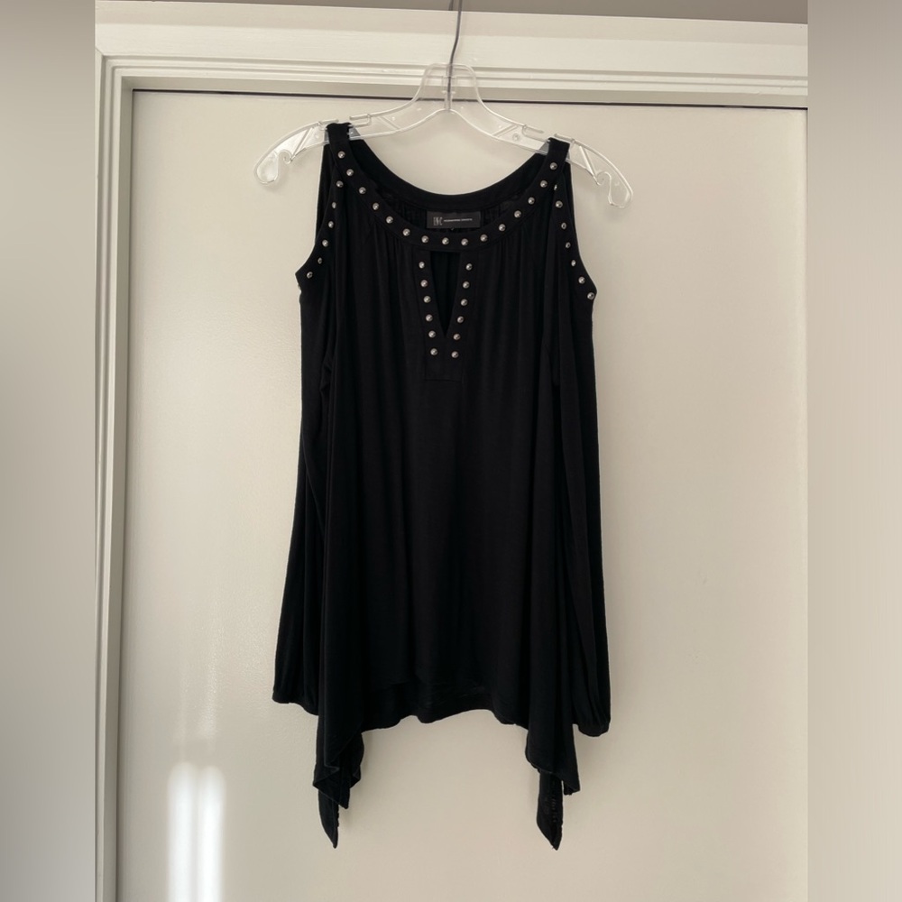I•N•C cold shoulder black top with silver grommet detail / xs